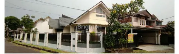 image RUMAH PAMULANG ESTATE 300 M2 / 150 M2 , 4+1 KT / 2+1 KM , SHM , 2200 WATT , 2.5 M (1)