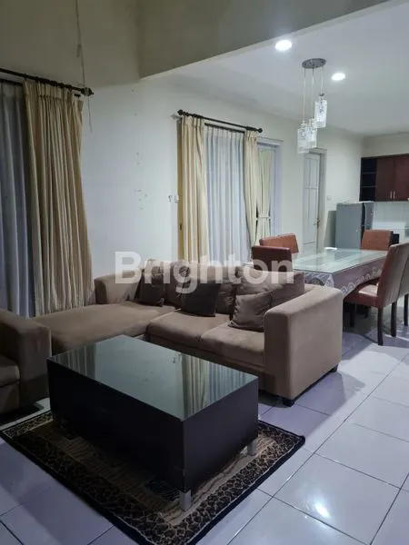 image RUMAH CANTIK, STRATEGIS, FULL FURNISHED (4)