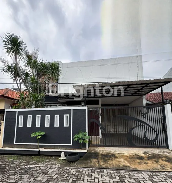 image RUMAH 2 LANTAI SIAP HUNI NIAS SEMARANG TIMUR (1)