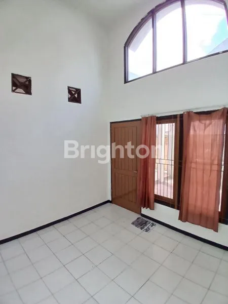 image RUMAH SIAP HUNI DI GRIYA SHANTA (3)