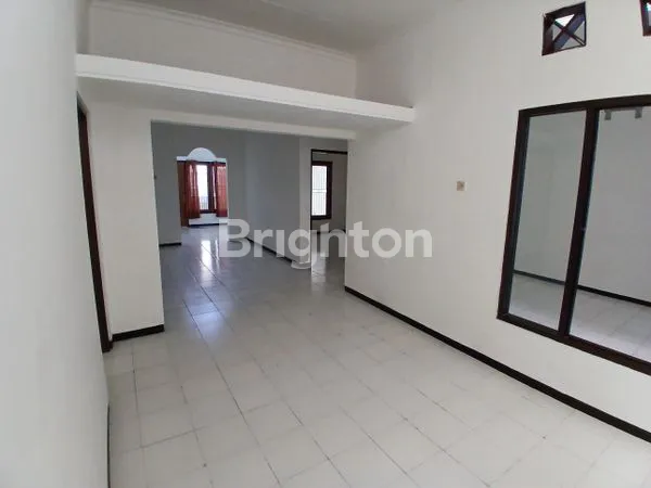 image RUMAH SIAP HUNI DI GRIYA SHANTA (4)