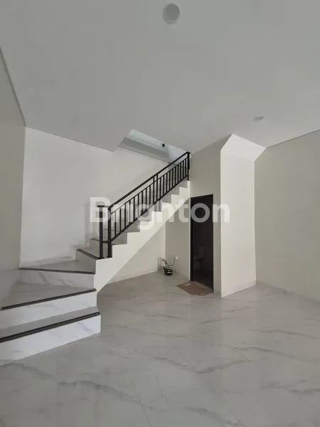 image SEWA RUKO 2 LANTAI DI KUTA (6)