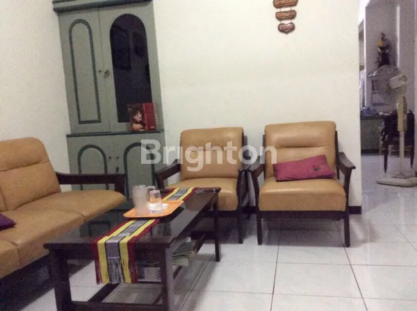 image HUNIAN NYAMAN SEMI FURNISH DI MEDOKAN ASRI TENGAH SURABAYA (6)
