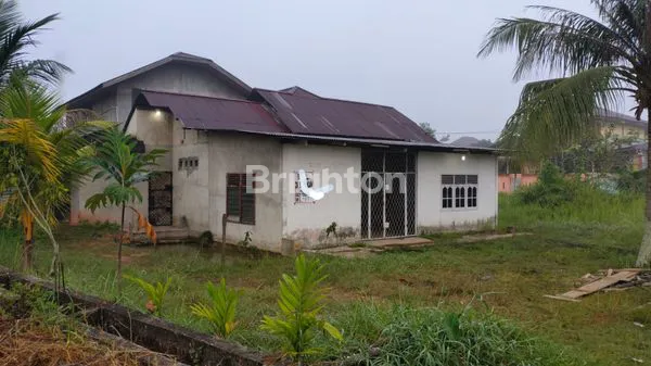 image RUMAH MEWAH 7 KT DI BUKIT RAYA, DEKAT BANDARA SSQ (1)