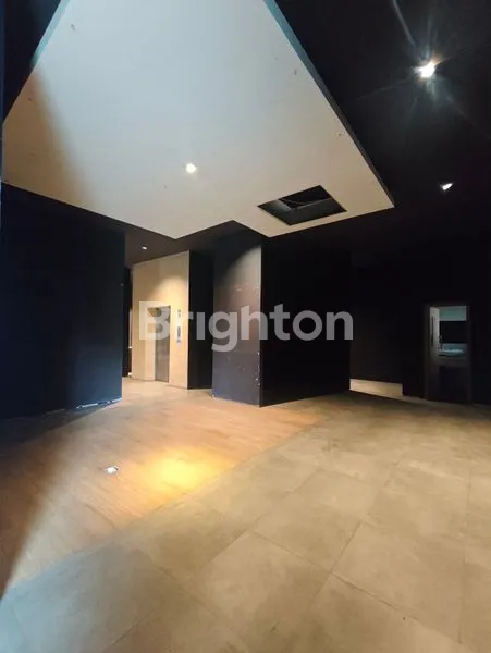 image SUPER STRATEGIS&JARANG ADA!!! GEDUNG 3.5 LANTAI RAYA MAYJEN SUNGKONO.  (2)