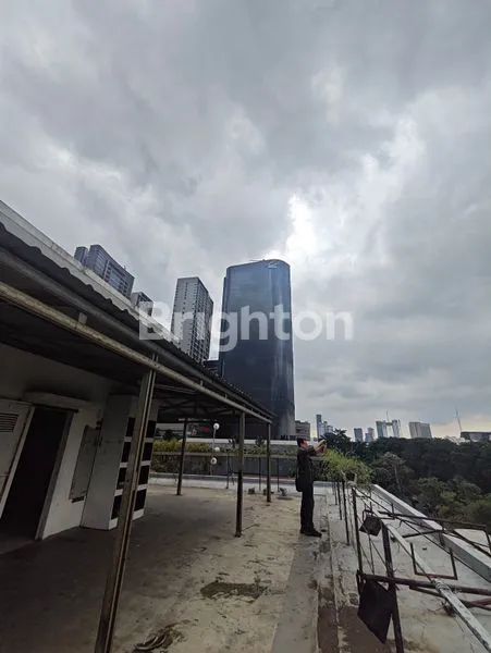 image SUPER STRATEGIS&JARANG ADA!!! GEDUNG 3.5 LANTAI RAYA MAYJEN SUNGKONO.  (6)