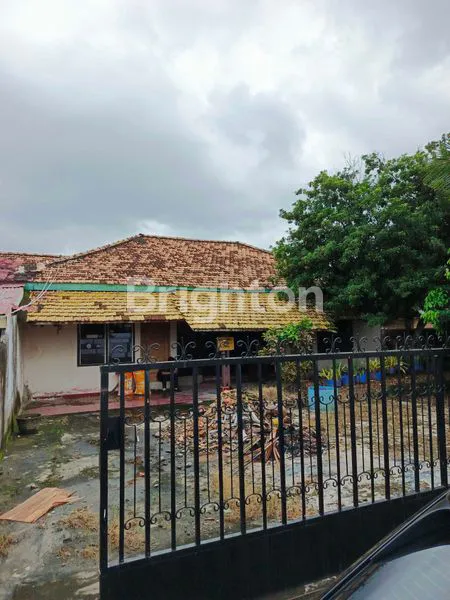 image TANAH LUAS BONUS RUMAH AREA PLAJU DEKAT KOMPERTA (1)