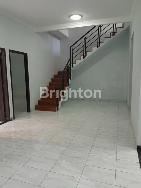 image DISEWAKAN RUMAH NYAMAN DI GRAHA TAMAN BUNGA BSB CITY – SIAP HUNI! (4)