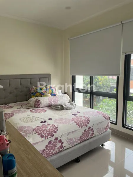 image RUMAH DI SEWA KAN SIAP HUNI GADING SERPONG TANGERANG (2)