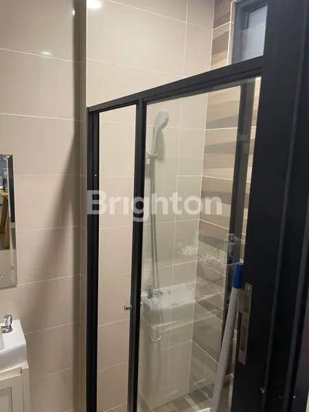 image RUMAH DI SEWA KAN SIAP HUNI GADING SERPONG TANGERANG (5)