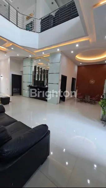 image RUMAH ISTIMEWA FULL FURNITURE DI PAKUWON CITY PURI ASRI SURABAYA (3)