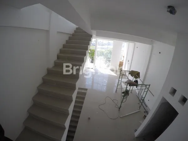 image TURUN HARGA DRASTIS, RUKO PANDUGO, 3 LANTAI, BANGUNAN BARU, SIAP PAKAI, SELANGKAH MERR  (4)