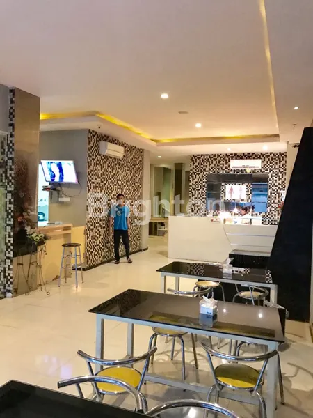 image BUTUH CEPAT LAKU RUKO WONOKITRI DARMO, 2 UNIT DI GABUNG JADI 1, COCOK UNTUK USAHA PIJAT, COCOK UNTUK KANTOR, LOKASI STRATEGIS, KOMPLEKS RUKO PARKIRAN BANYAK (4)