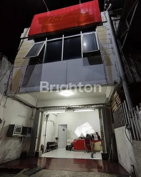 image RUKO MANUKAN TAMA, LT 125, 2 LANTAI, LOKASI SUPER STRATEGIS (1)