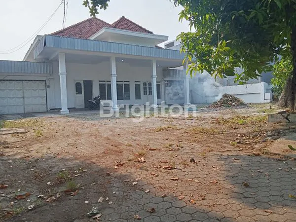 image RUMAH DI JALAN NIAS LOKASI STRATEGIS  (7)