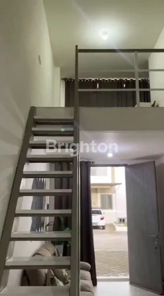 image RUMAH MODERN MEZANINE DI THE JUANDA, SEDATI (4)