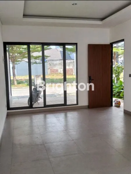 image DIJUAL RUMAH 2 LT DEKAT GRAHA RAYA BINTARO (3)