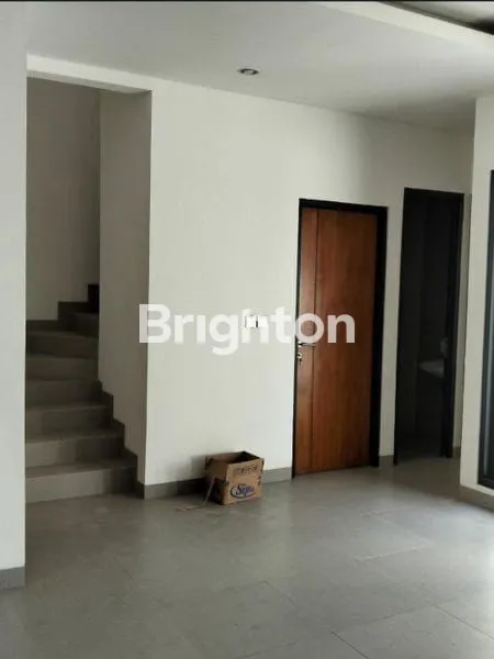 image DIJUAL RUMAH 2 LT DEKAT GRAHA RAYA BINTARO (4)