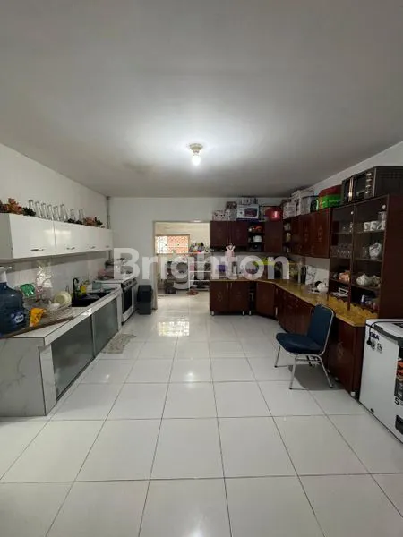 image RUMAH DENGAN PEKARANGAN YANG LUASA (5)