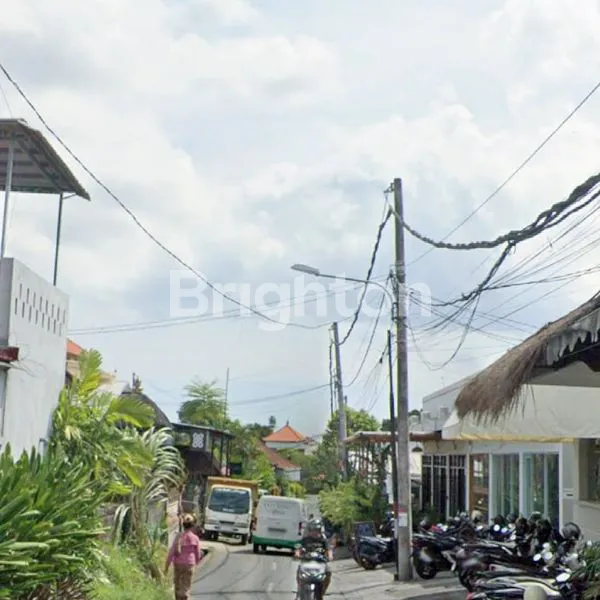 image RUMAH HITUNG TANAH BUC DI PANTAI BATU BOLONG, CANGGU - BALI (2)