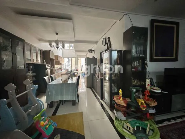 image RUMAH DI RAYA MANYAR SIAP HUNI (7)