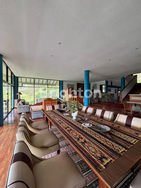image VILLA EKSKLUSIF DI PUNCAK CISARUA – VIEW GUNUNG SALAK & SAWAH, 2 VILLA, LT 8.400 M² (5)