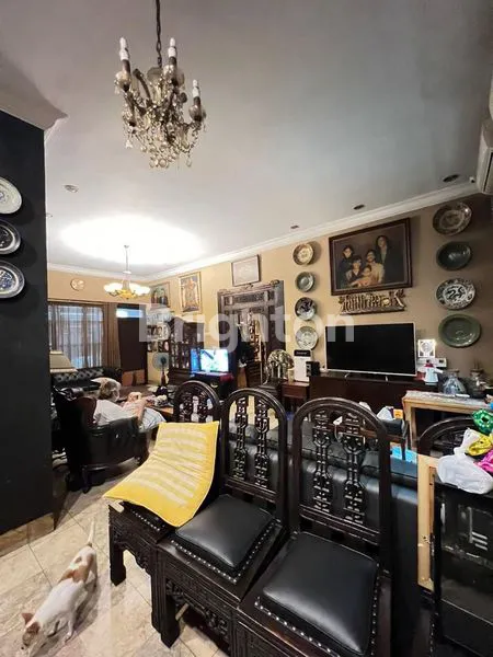 image RUMAH BESAR STRATEGIS TEBET BARAT – JAKARTA SELATAN (4)