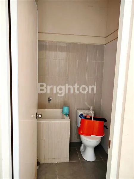 image DISEWAKAN RUMAH 1 LANTAI VALENCIA SPRING (3)