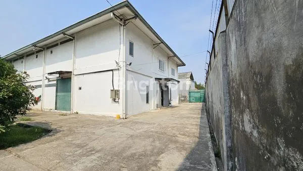 image PABRIK 2 LANTAI DI KALIDERES, LT 1360M², SHM (7)
