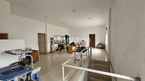 image PABRIK 2 LANTAI DI KALIDERES, LT 1360M², SHM (3)