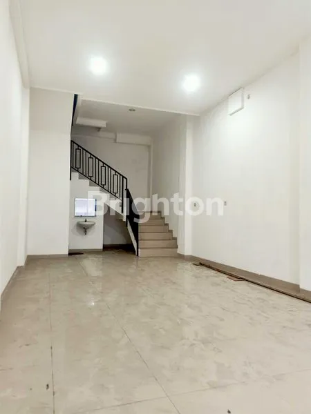 image RUKO BARU JELAMBAR 4.5 LANTAI ( HOOK ) COCOK UNTUK PERKANTORAN DAN USAHA LAINNYA (5)