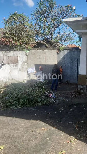 image TANAH KOMERSIL  BONUS BANGUNAN LOKASI IMAMBONJOL DENPASAR (4)