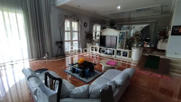 image DIJUAL RUMAH BESAR SIAP HUNI DI JAKARTA UTARA (6)