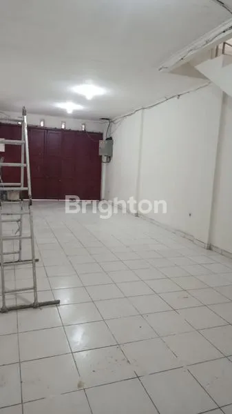 image RUKO GANDENG 3,5 LT SIAP PAKAI DIPINGGIR JALAN PROPINSI - CIMANDALA BOGOR  (2)