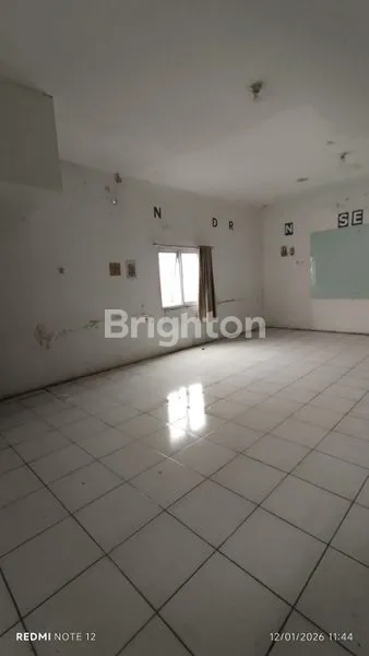 image RUKO GANDENG 3,5 LT SIAP PAKAI DIPINGGIR JALAN PROPINSI - CIMANDALA BOGOR  (5)