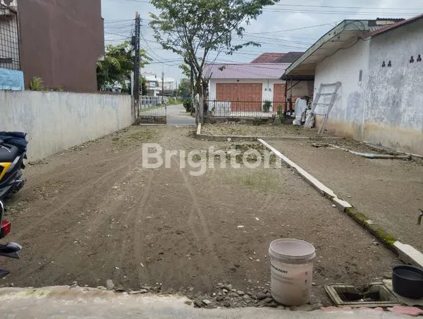 image LUAS 1.102 M², SHM, MEDAN AMPLAS, BISA UNTUK DIJADIKAN TEMPAT KOST, RUKO ATAU RUMAH YANG BERADA DI MEDAN AMPLAS (1)