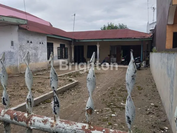 image LUAS 1.102 M², SHM, MEDAN AMPLAS, BISA UNTUK DIJADIKAN TEMPAT KOST, RUKO ATAU RUMAH YANG BERADA DI MEDAN AMPLAS (3)