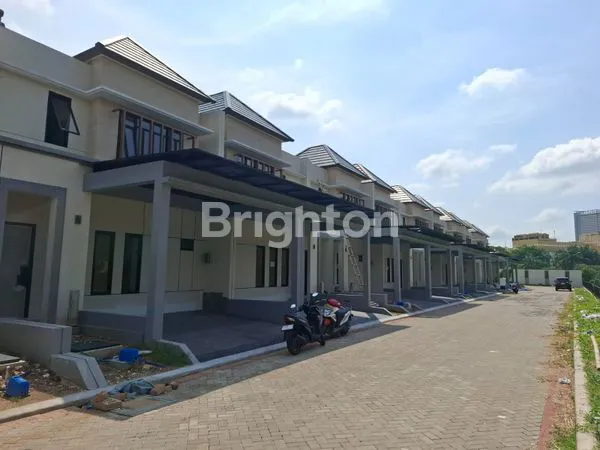 image DIJUAL RUMAH WATERFRONT MODERLAND (1)