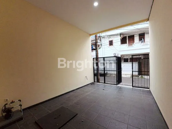 image RUMAH BARU 2.5 LT TANJUNG DUREN 5 MNT CENTRAL PARK (2)