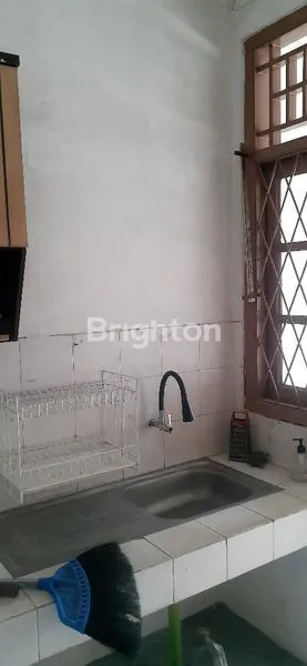 image RUMAH SANGAT STRATEGIS DI KASUARI BINTARO SEKTOR 9 (8)