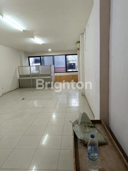 image RUKO SIAP HUNI DI JAKARTA PUSAT, 5 LANTAI, SEMI-FURNISHED (4)