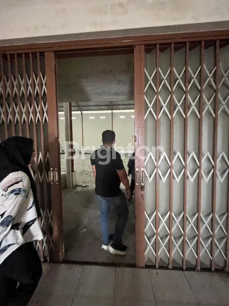 image SEWA GUDANG LUAS + RUKO 3 LANTAI DI TELUK BETUNG (6)