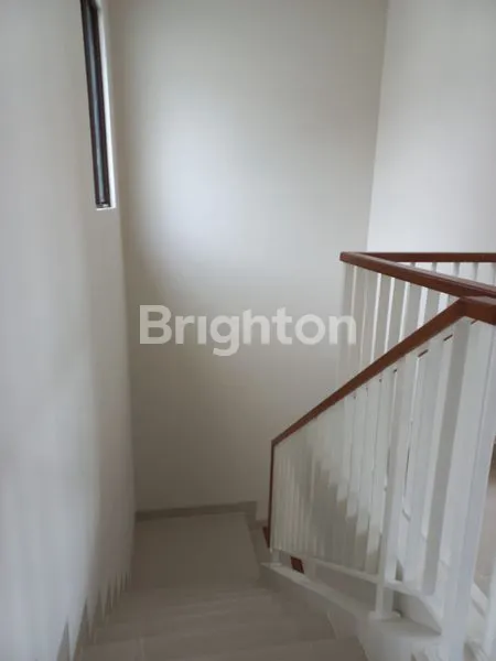image RUMAH TINGGAL DI PARAMOUNT PETALS, DEKAT KARAWACI TANGERANG (5)