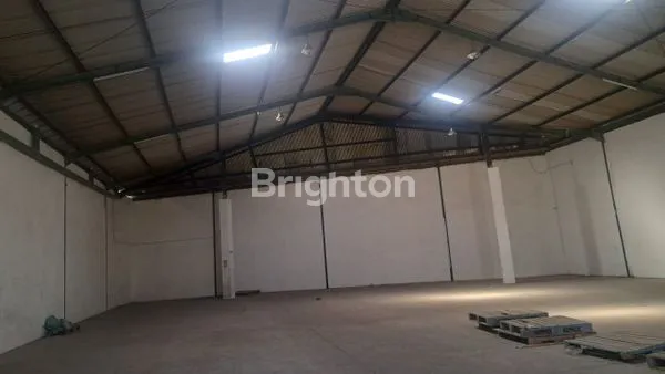 image GUDANG SIAP HUNI LOKASI SANGAT STRATEGIS (1)