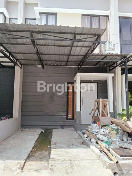image RUMAH 2 LANTAI DI GRAND ALANA REGENCY GUNUNG ANYAR (1)