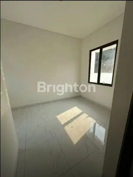 image RUMAH EKSLUSIF LAUSANNE PARK CITRA RAYA– DEPAN CIPUTRA MALL (3)