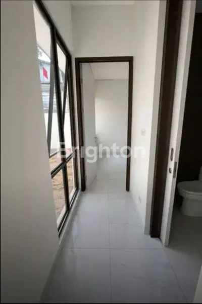 image RUMAH EKSLUSIF LAUSANNE PARK CITRA RAYA– DEPAN CIPUTRA MALL (5)