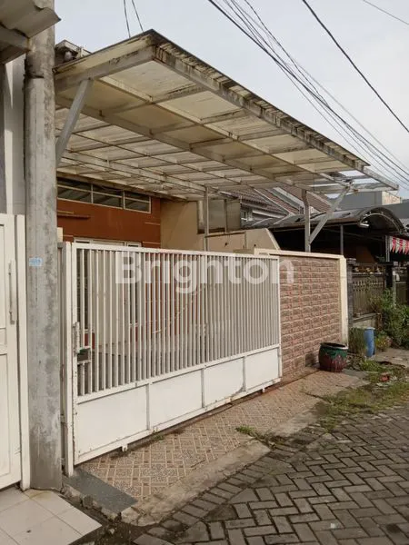 image DIJUAL RUMAH SIAP HUNI DAN TERAWAT (1)
