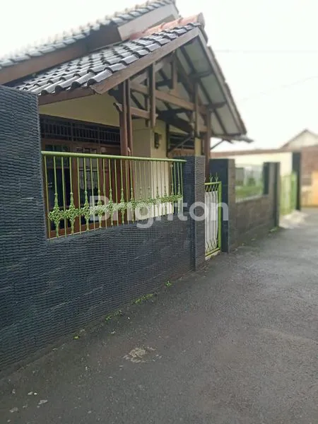 image JUAL RUMAH LUAS DAN NYAMAN (1)