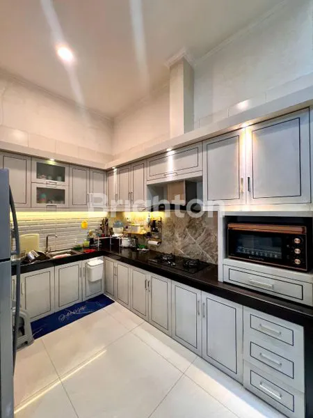 image DIJUAL RUMAH MODEL VILLA MEWAH – FULL FURNISH | KRAKATAU PALACE \U2728 (4)